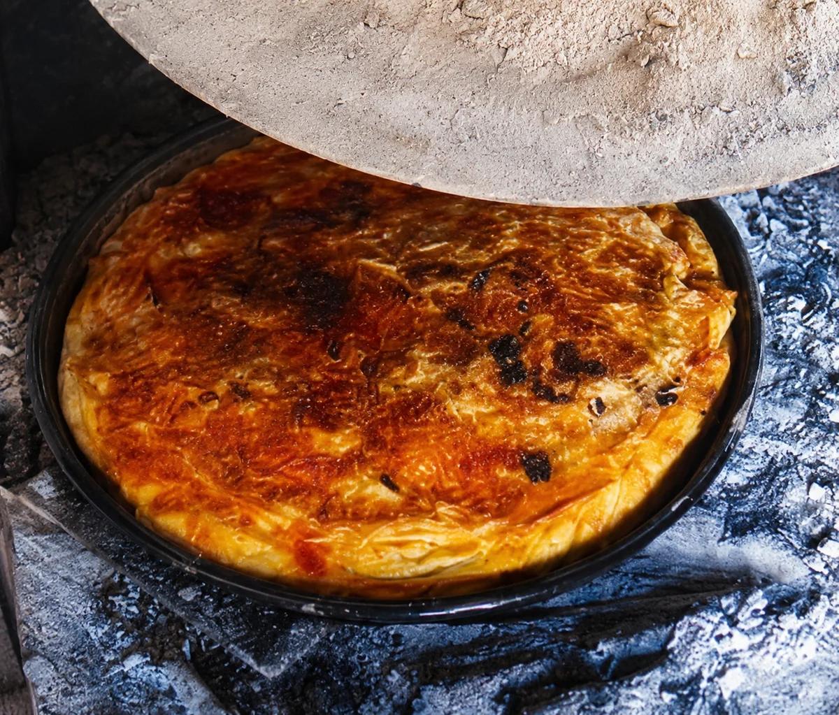 Muhacir Pie (Traditional Balkan Meat Pastry)